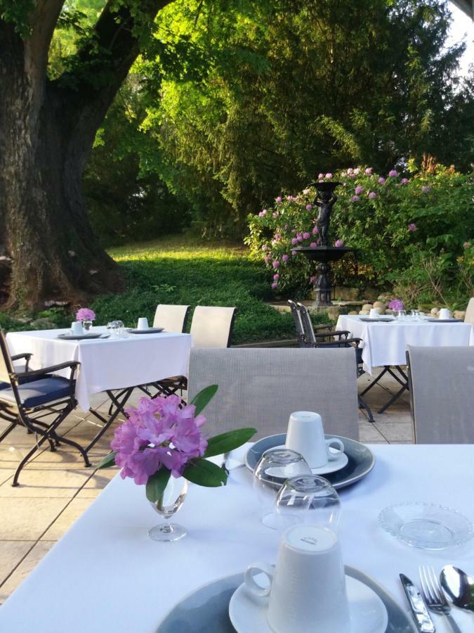 Auberge De "L'Hostellerie Le Saint Laurent" - Hotel Restaurant - Institut De "Bien Etre" Et Ses "Appart Hotel" Buitenkant foto